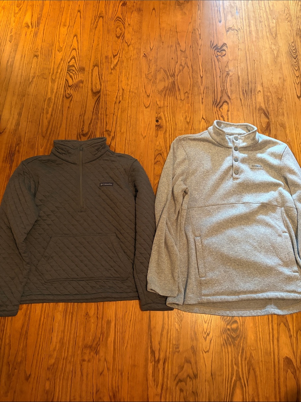 Columbia Dark Grey and Magellan Light Grey Half-Zip Pullover
